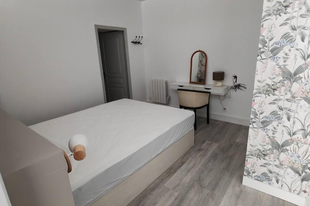 Appartement Cosy 2 Pieces Hyper Centre Rochefort  Esterno foto